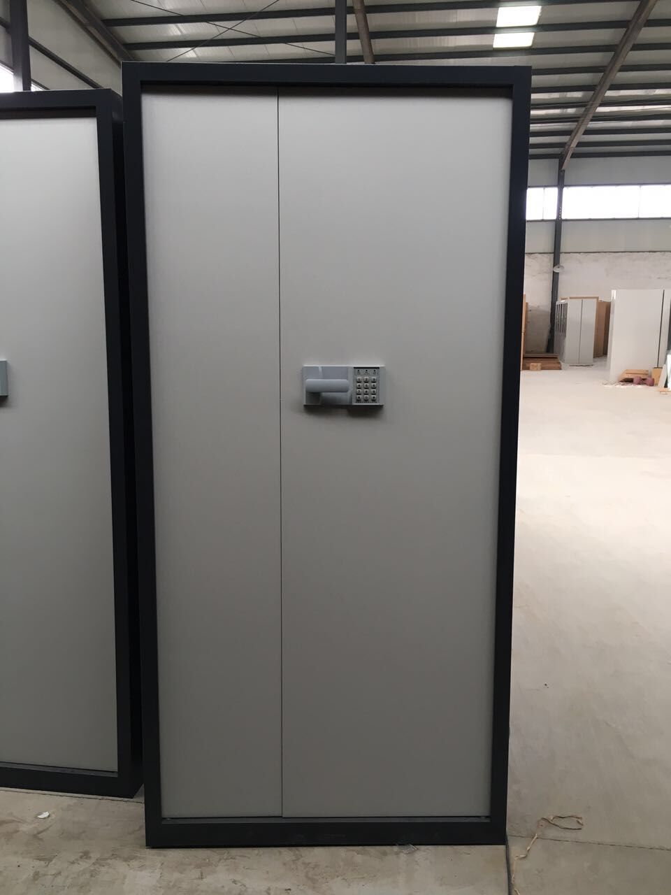 ��ɫ���ܹ�